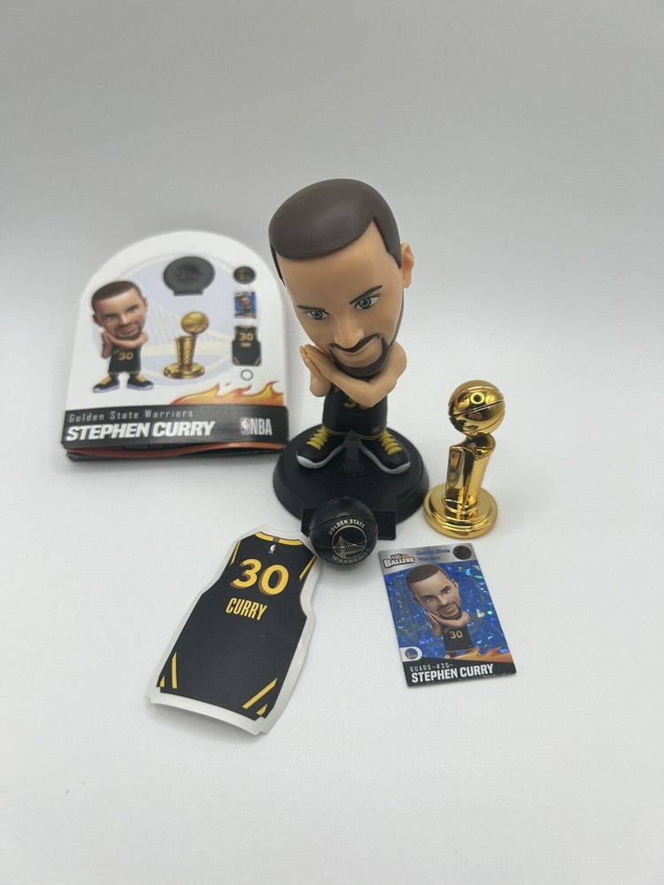 NBA BALLERS Stephen Curry SUPER RARE 2023 Zuru 5 Surprise Warriors Mini Figure