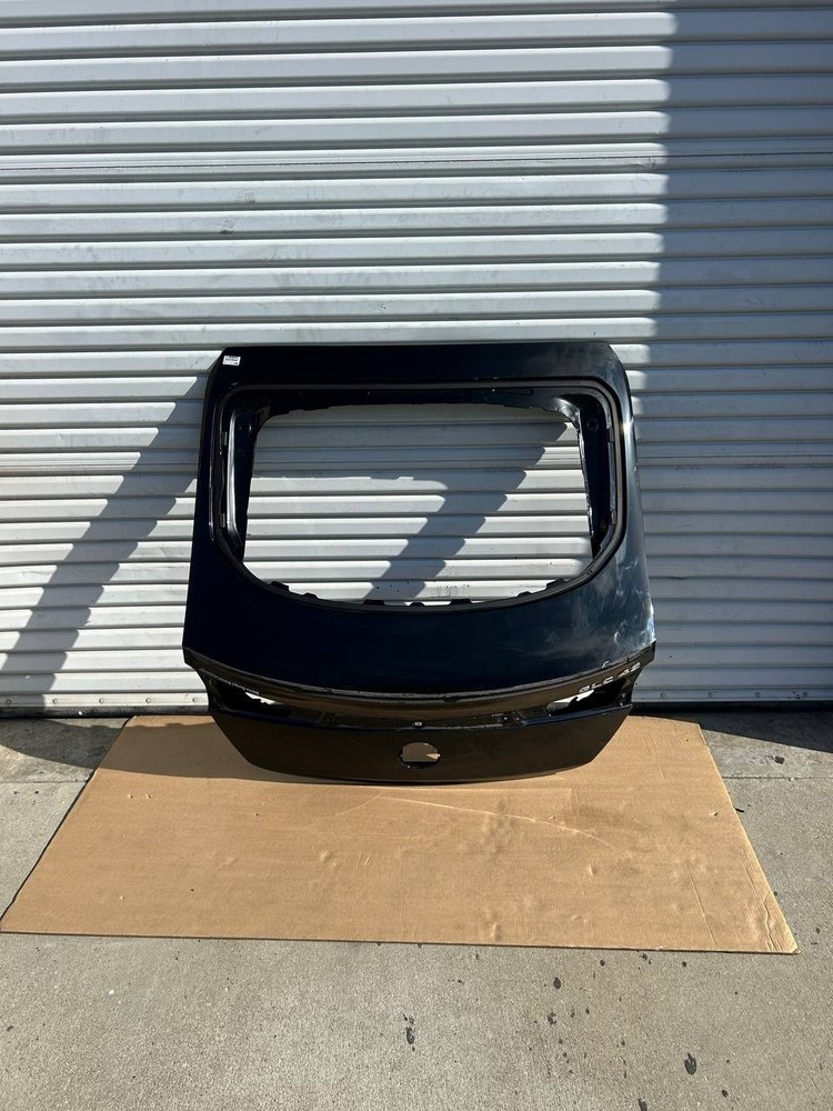 ✅17-22 Mercedes GLC43 AMG Coupe Tailgate Liftgate Black A2547421600 w/scratches