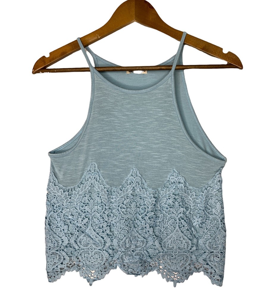 About a Girl Tank Top Junior Girls Size M Light Blue Cropped Lace Layer