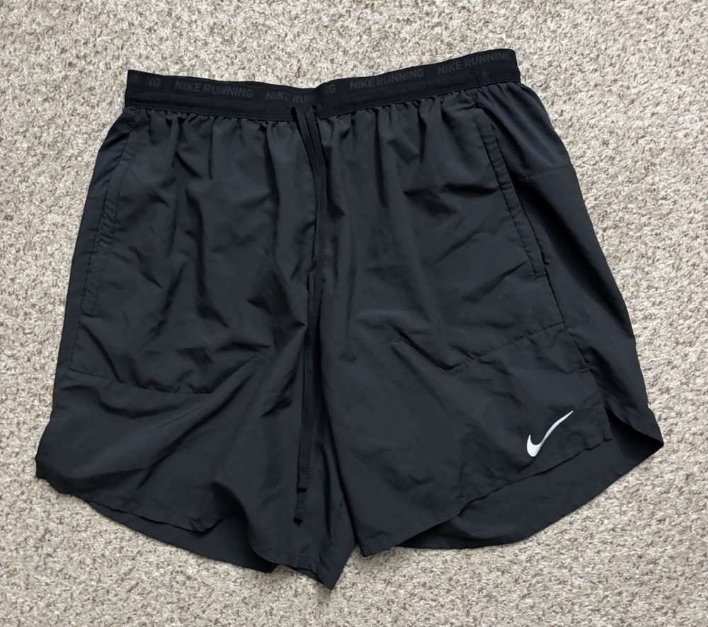 Nike Shorts Mens Size Large (34