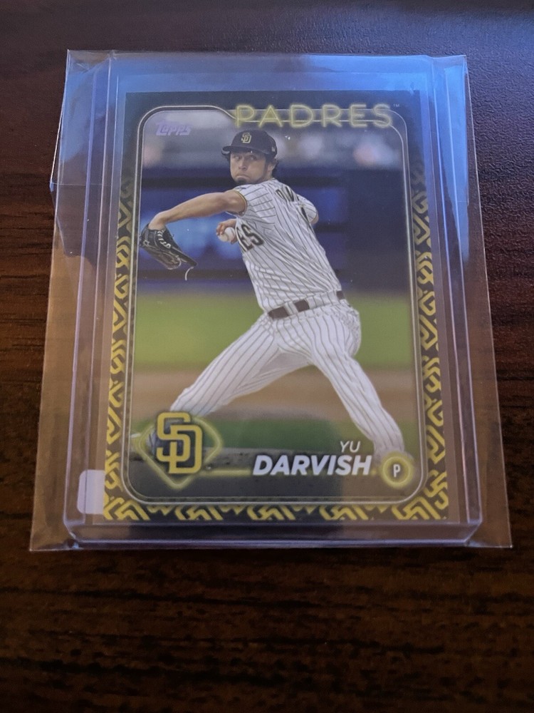 Yu Darvish Team Logo Border SSP (2024 Topps Series 2 # 627) San Diego Padres