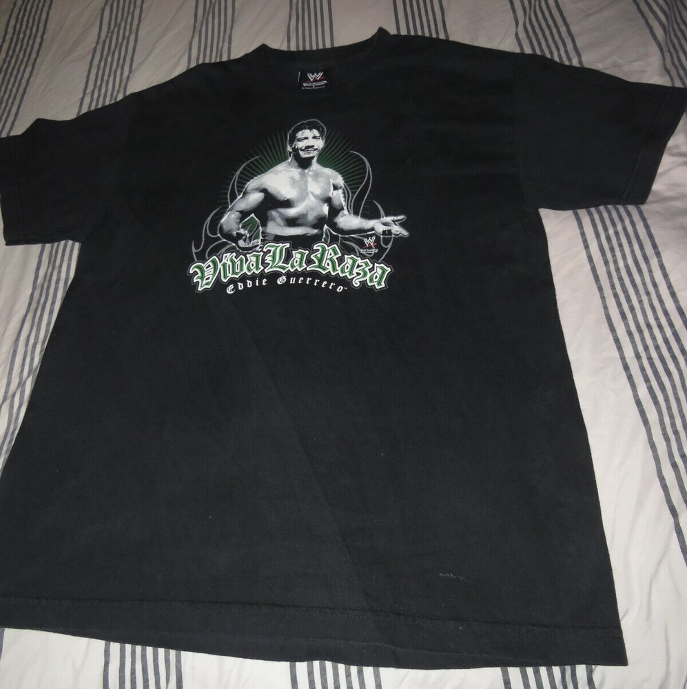 Vintage 2002 WWE Eddie Guerrero “Viva La Raza” Latino Heat T Shirt Size L Rare