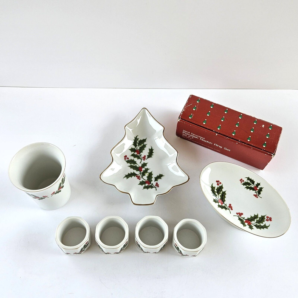 Christmas Themed Holly Berry 7 Piece Lot Gold Rimmed Fine Porcelain Japan