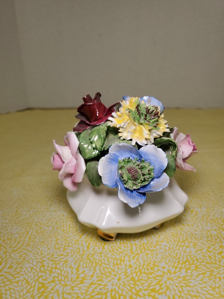 Vintage Radnor Bone China Flowers Bouquet England Footed Base 6” Tall Hand Made