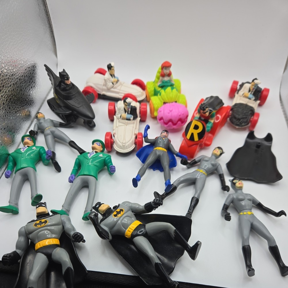 90’s Fast food McDonalds Happy Meal Toys Batman Animated, Returns, DC  lot VTG