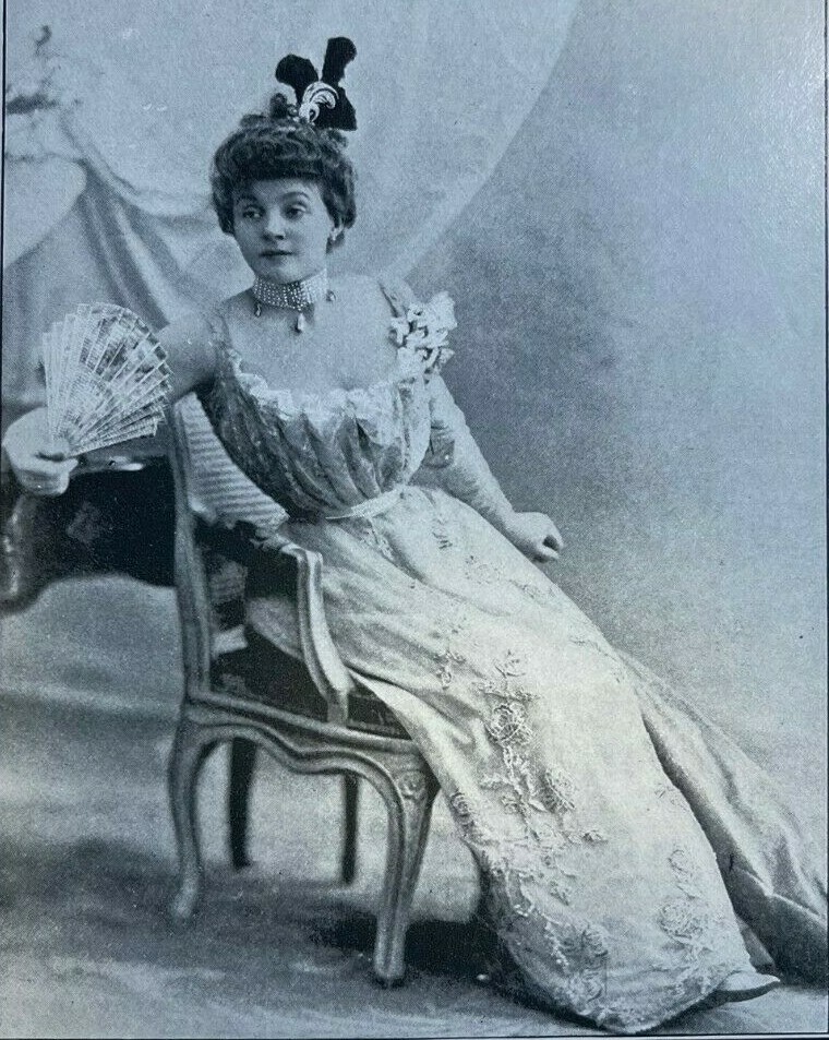 1897 Fashion Clothes Well-Dressed Woman illustrated