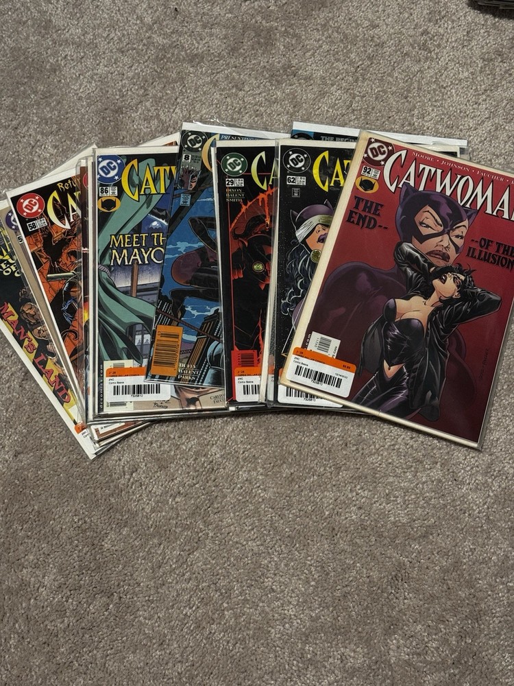 DC Comics Catwoman Lot Of 15 Books