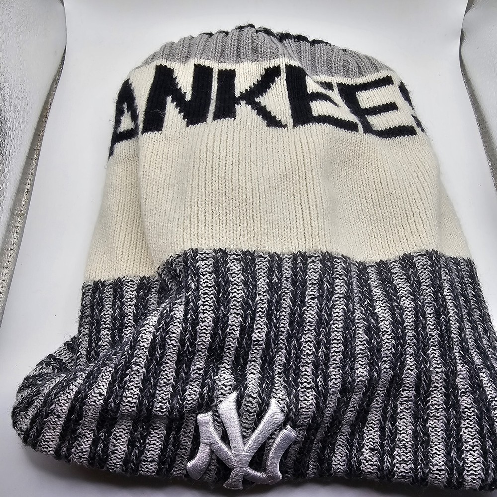 New York Yankees New Era Beanie Hat MLB Baseball Knit Hat With Embroidery