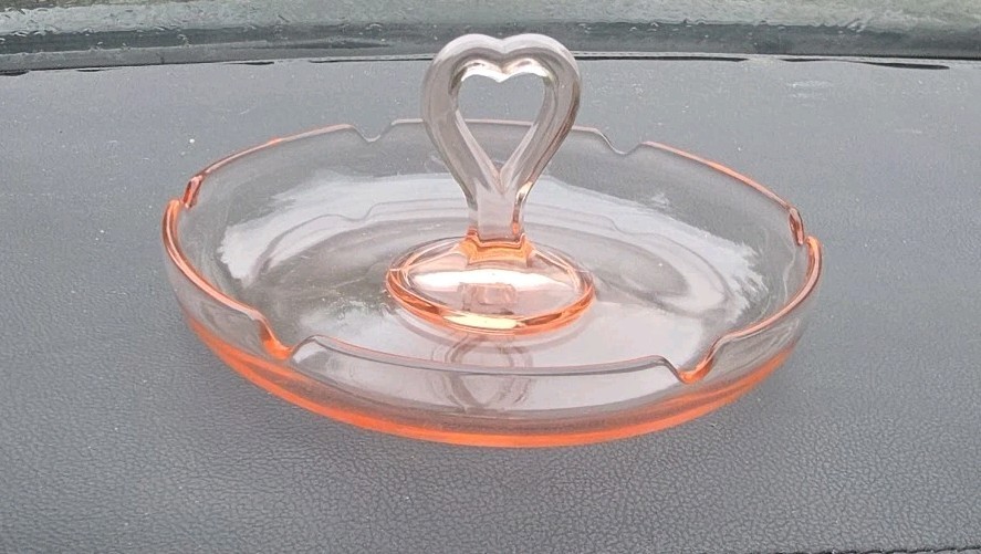 Vintage Pink Depression Glass Tid-Bit/Candy Dish/Bowl Valentine Heart Handle