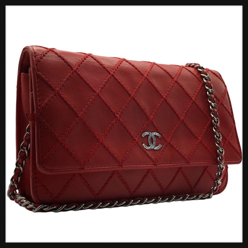 Chanel Lambskin Matelasse Chain Wallet Crossbody Bag 1317