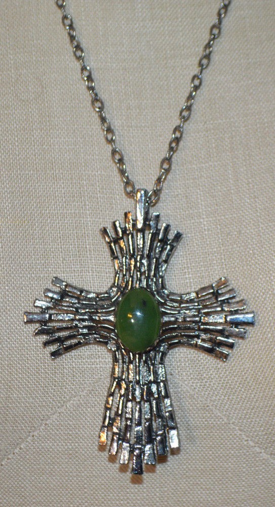 Green Agate Stone Silver Tone Crucifix Cross Pendant Vintage