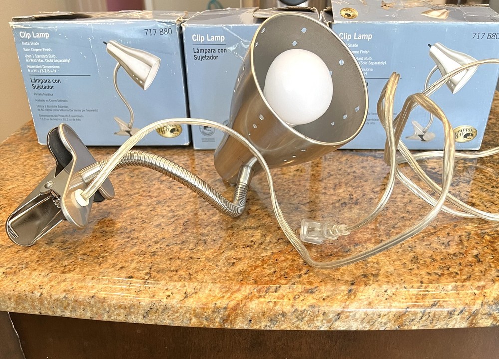 Hampton Bay CLIP LAMP Satin Chrome Finish Gently Used open box Includes 60w bulb