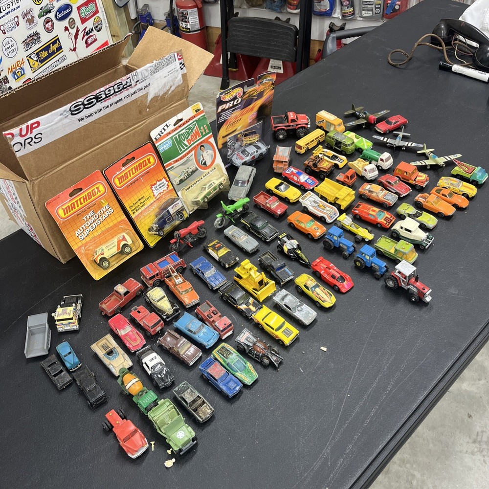 Assorted Vintage Hot Wheels, Matchbox, PlayArt, Tomica, Yatming & Corgi Toys