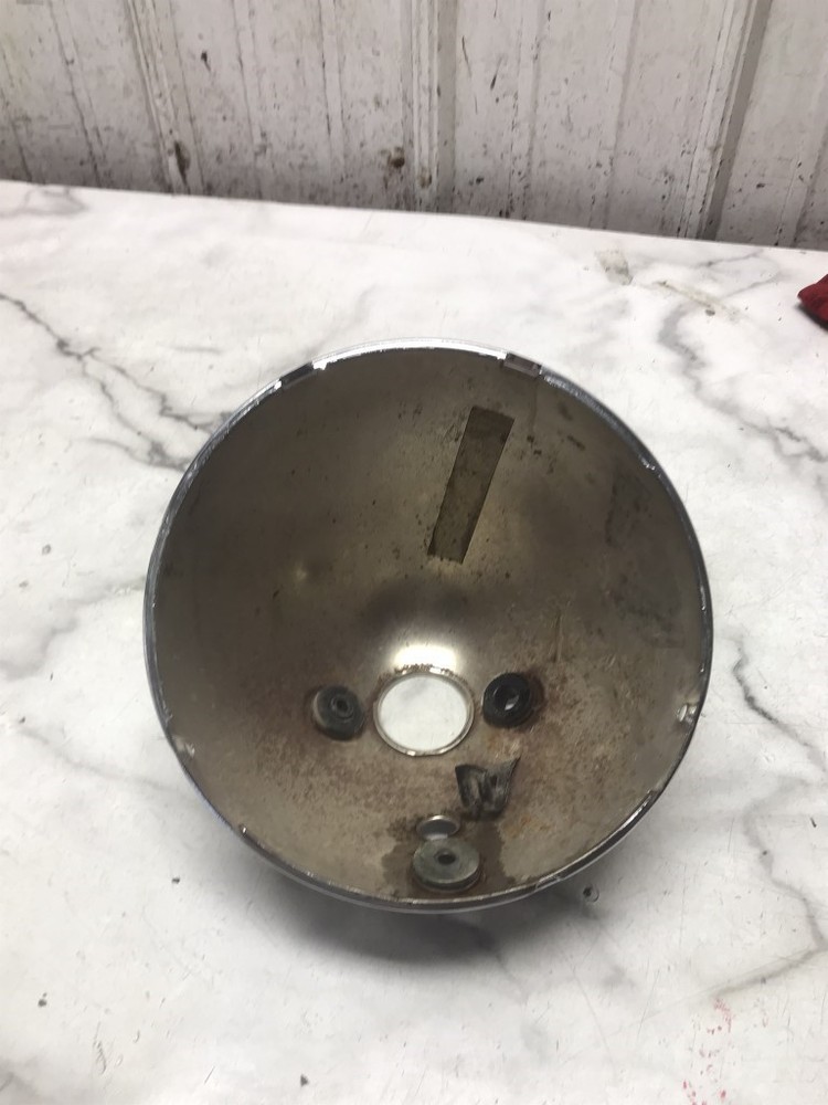 07 Yamaha XV1700 XV 1700 Road Star Warrior Headlight Head Light Bucket Housing