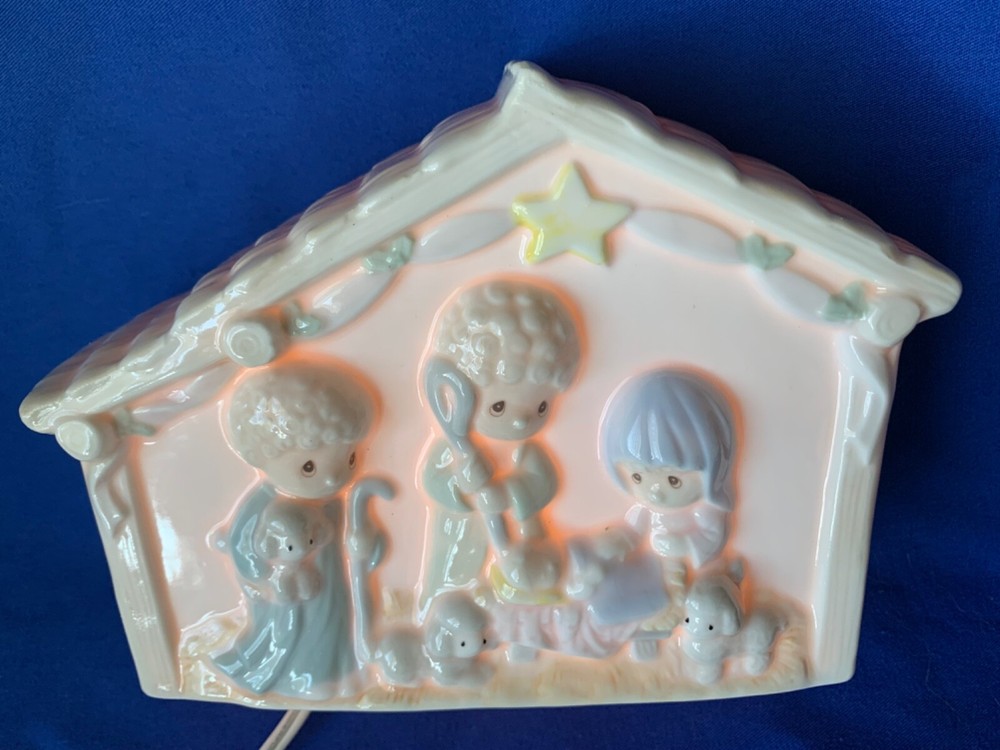 Precious Moments Nativity Porcelain Night Light Holiday Decor Mint in Box Rare