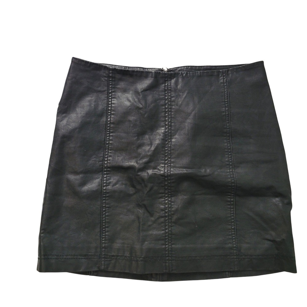 Free People Size 6 Black Faux Leather Mini Skirt High Rise Edgy Night Out Chic