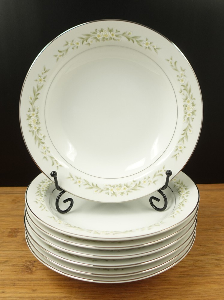 7 Majestic China Greenbrier Rim Soup Bowls Japan Import 7 5/8 Inch