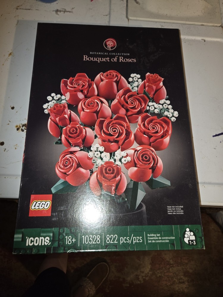 LEGO Botanicals Roses Bouquet Building Kit 10328 Artificial Flowers