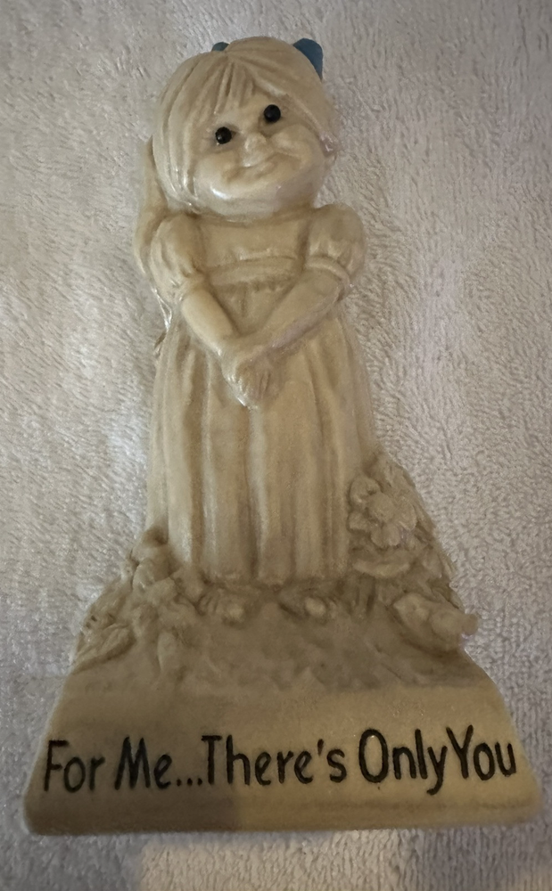 Vintage Wallace & Russ Berries 1971 Figurine ''For Me... There's only you.''