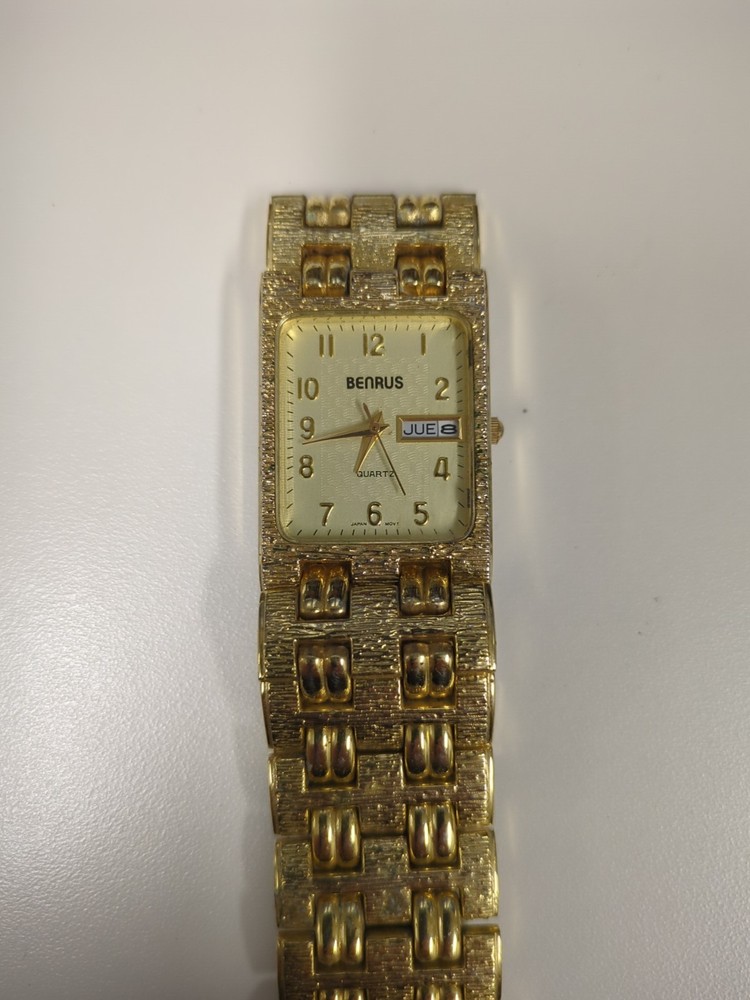 Vintage Gold-Tone Benrus Dress Watch Quartz Textured Bracelet/Dial New Battery