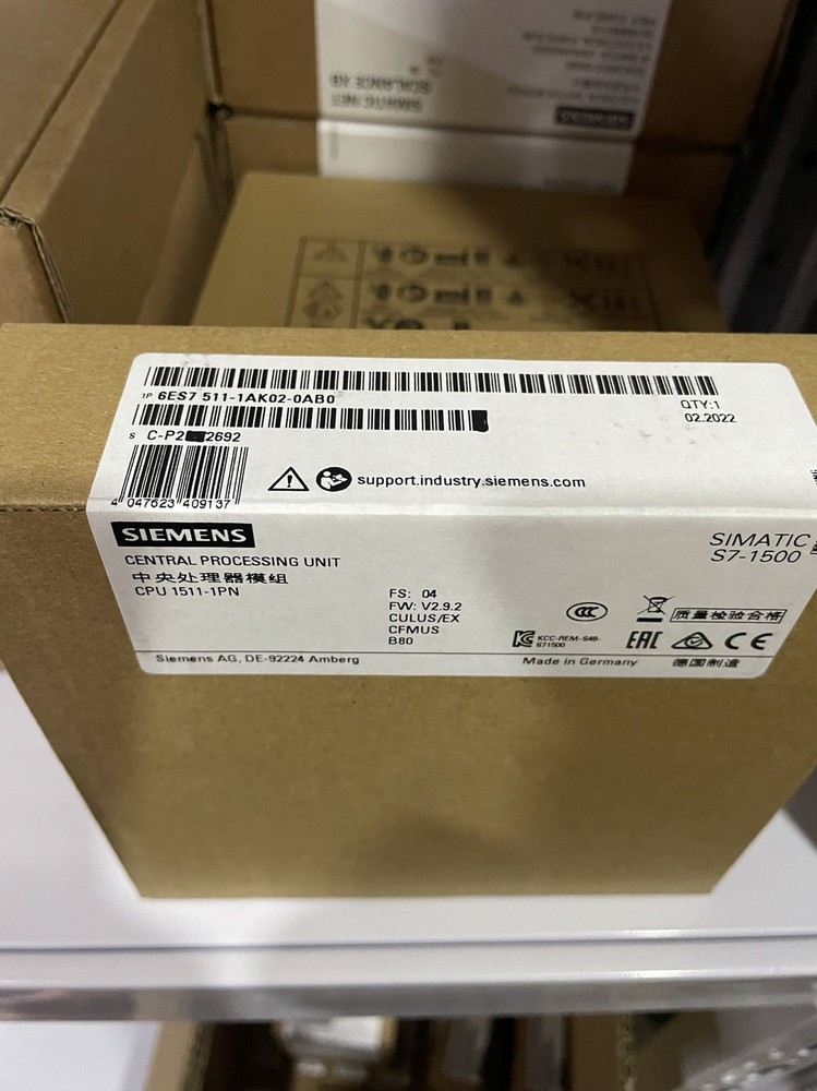 SIEMENS 6ES7 511-1AK02-0AB0 New One Expedited Shipping 6ES7511-1AK02-0AB0