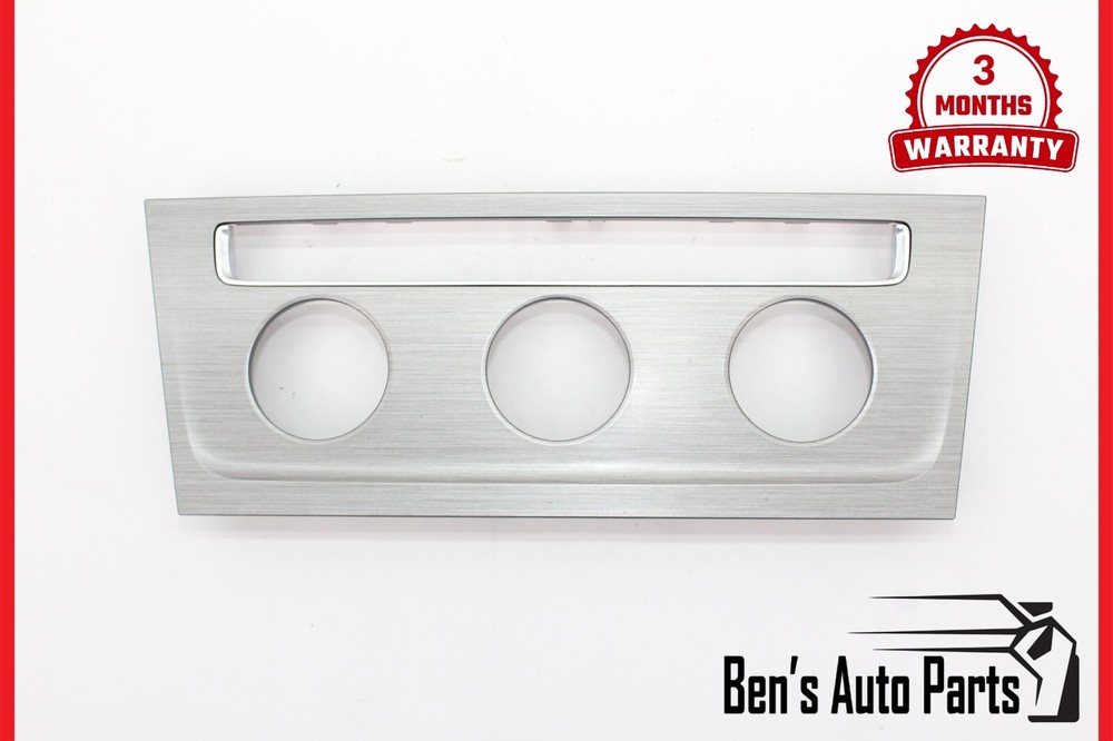 2015-2017 VOLKSWAGEN GOLF GTI MK7 CENTER CONSOLE HEATER TRIM PANEL OEM 5GM863041