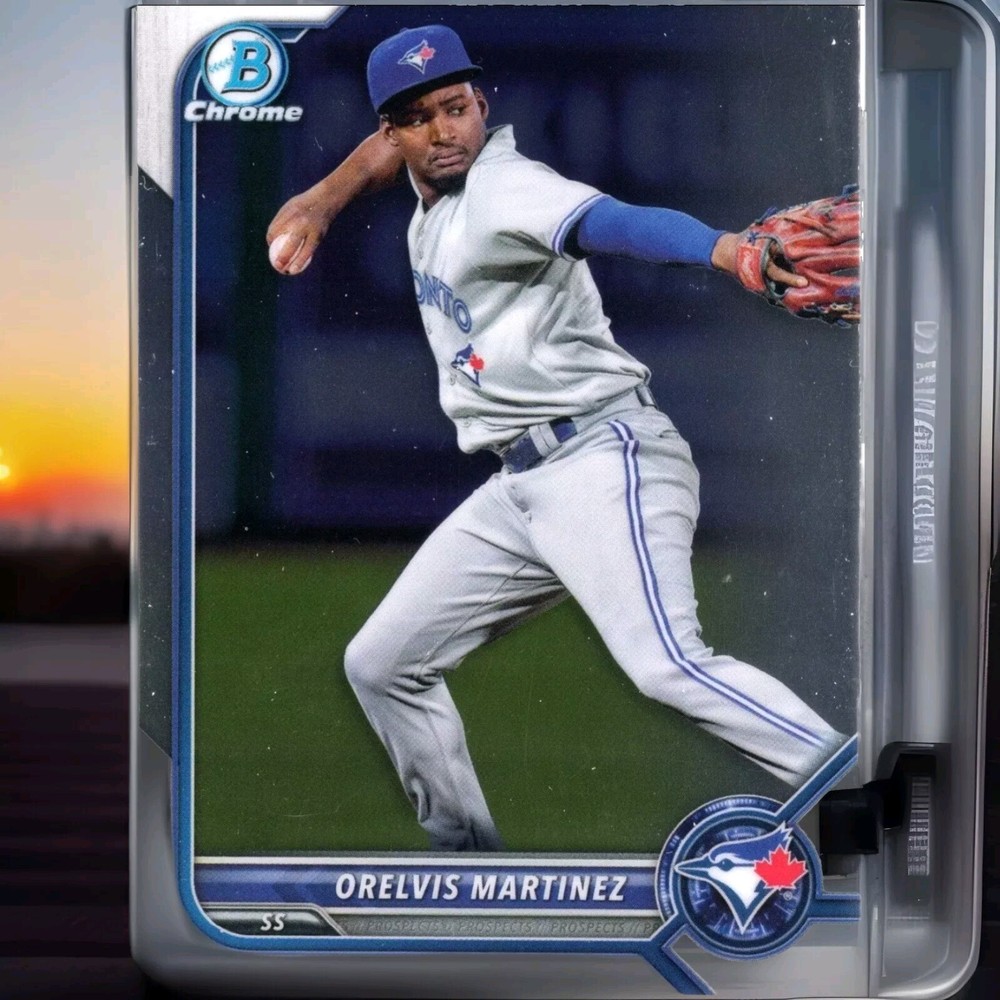 2022 Bowman Chrome Prospects Orelvis Martinez BCP-104 Toronto Blue Jays Rookie Card