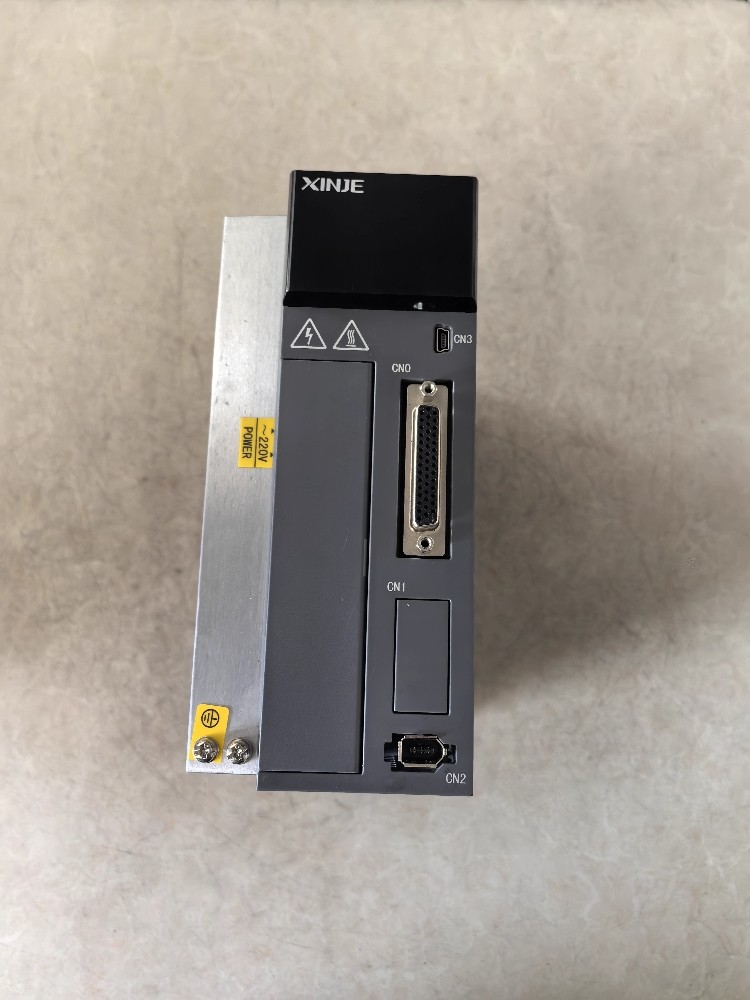1Pcs Used XINJE servo driver DS5K-21P5-PTA 1.5KW