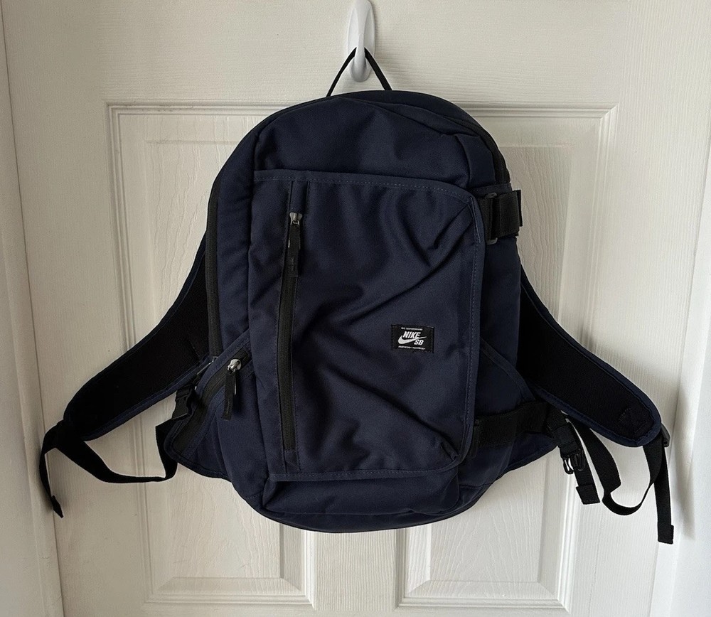 Nike SB RPM Skate Backpack in Dark Blue for Street Style