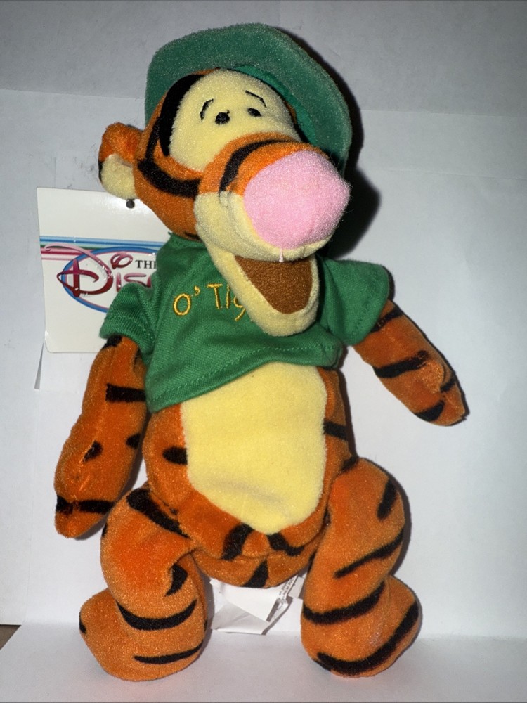 Disney Store Tigger St Patricks Day 9” Mini Bean Bag Plush Original Tag NWT