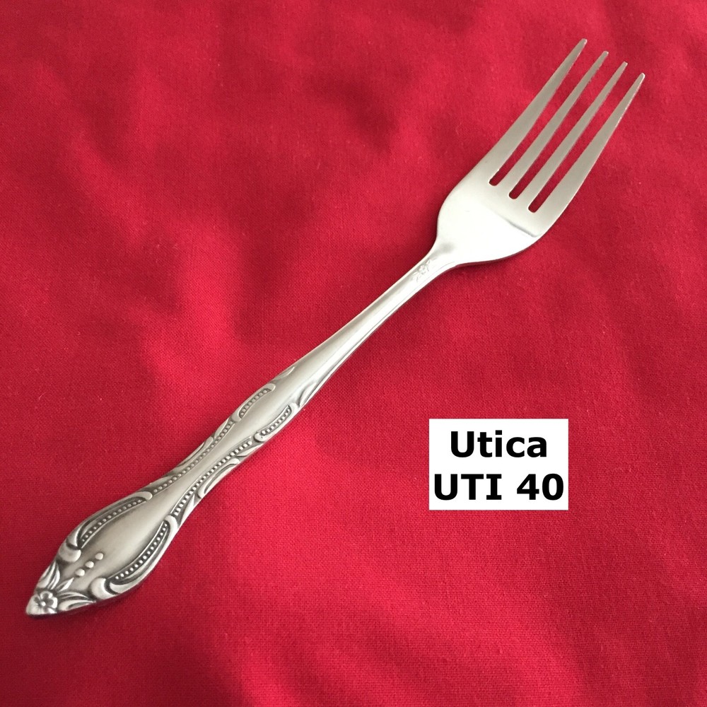 Tenedor de cena Utica UTI 40 borde con cuentas punta floral 7