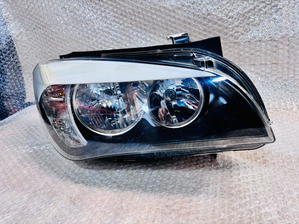 Bmw X1 E84 2009 to 2012 None Xenon Headlight Right side 8909350