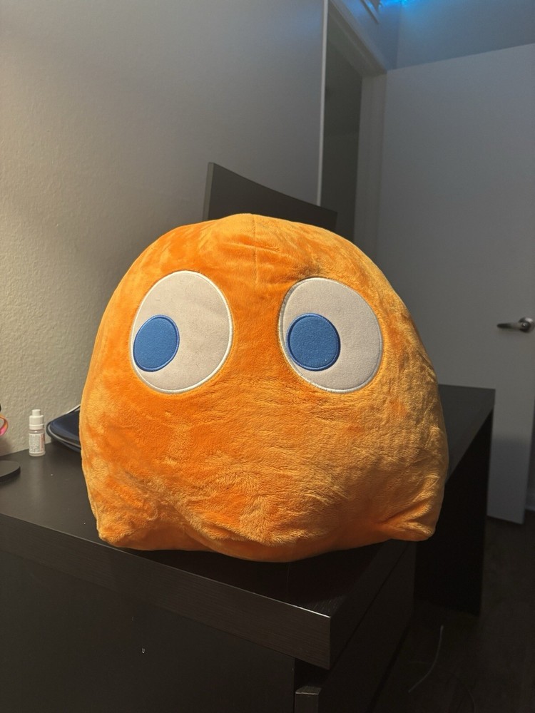 Pac-Man Orange Ghost Clyde (RARE) Giant Plush  15.5’’ Namco (Round 1)