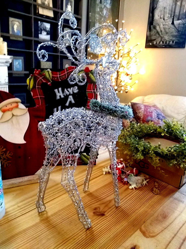 Vintage Silver Wire & Glitter Reindeer with Wreath Winter Holiday Figurine 18