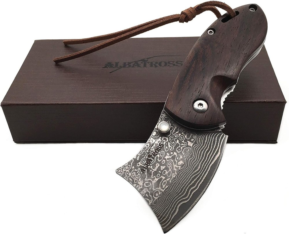Folding Damascus Steel Knife with Sandalwood Grip - Ideal for Camping & Gifts