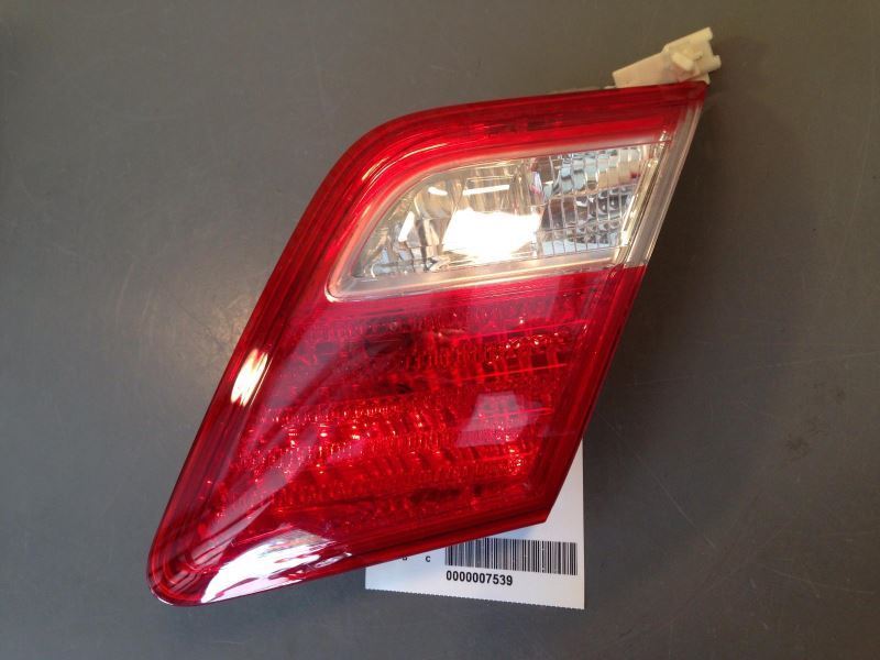Right Passenger Tail Light Lamp Trunk Lid Mounted 2007-2009 Toyota Camry 2065