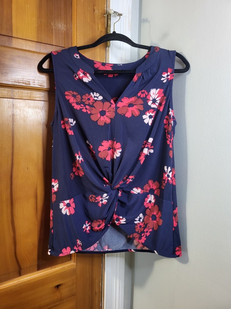 Skies Are Blue Womens Navy Red Floral Sleeveless Top Size M