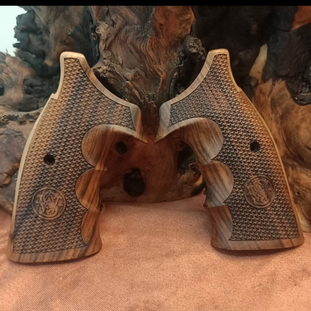 Smith Wesson K L X Frame Roundbutt Walnut Wooden Grips, Laser Logo