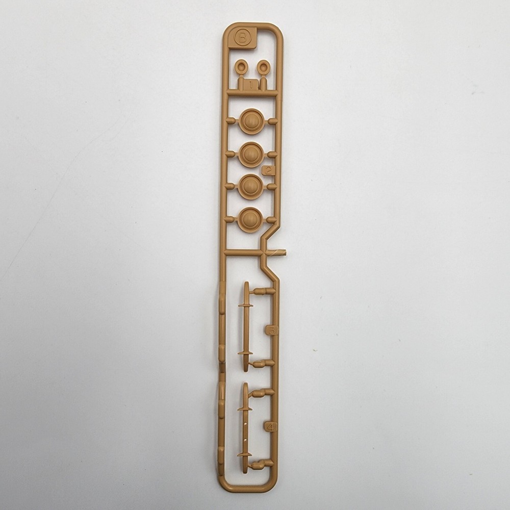 Tamiya 1/48 VW Type 82E Staff Car Model Kit with Parts B Sprue MM No.31