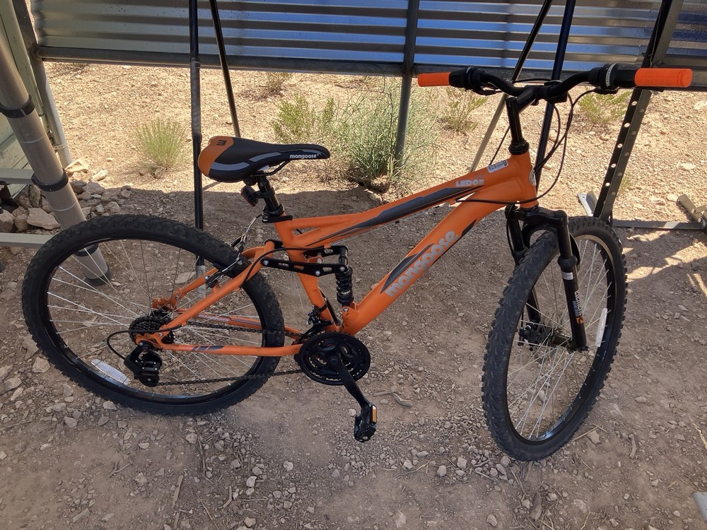 Lightweight Road Bike for Speed and Endurance