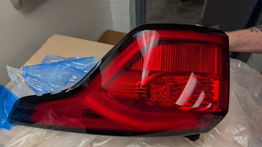 2019 Ford Escape RH Passenger Side Outer Tail Lamp OEM KJ5Z-13404-C