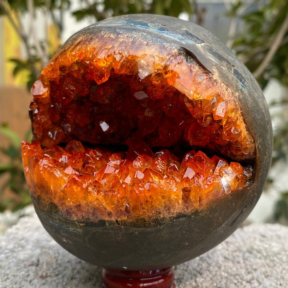 2.39LB   citrine Cave quartz-carved crystal begins to smile and heal