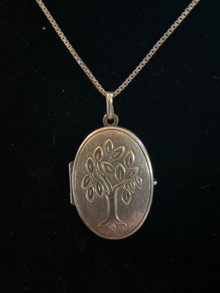 Vintage 925 Tree of Life Locket 925 Sterling Silver box chain necklace