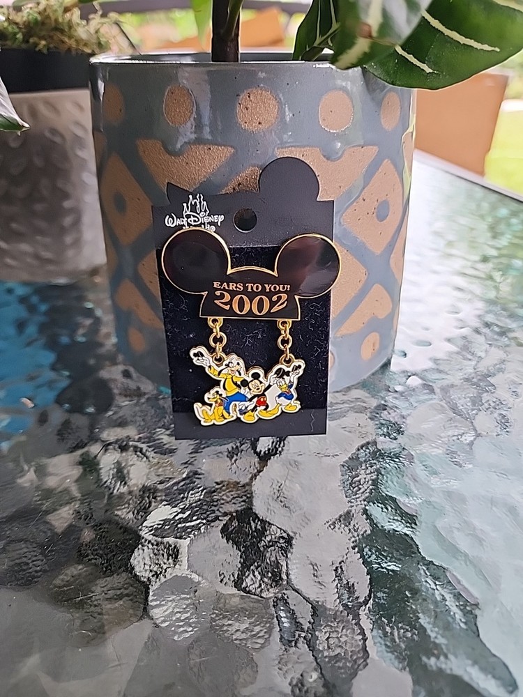 Walt Disney World 2002 Ears To You Collectible Pin