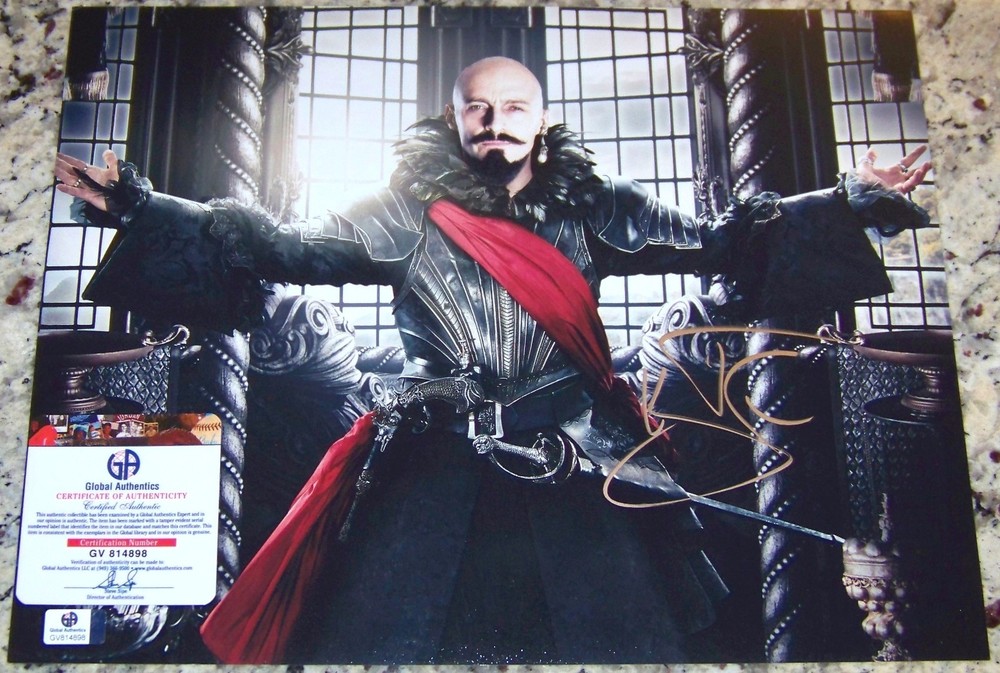 CLEARANCE SALE! Hugh Jackman BLACKBEARD Signed Auto 11x14 Photo GAI GA GV COA!-image