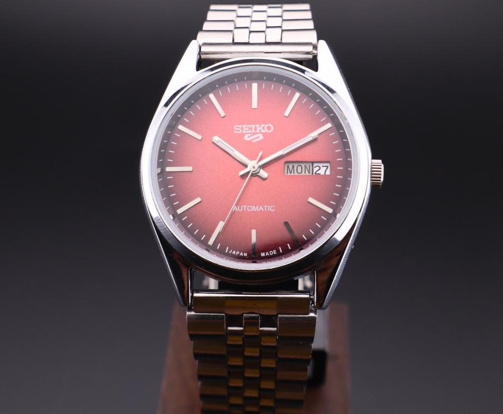 Vintage Seiko 5 Automatic 6309A 17 Jewels D/D Japan made Man's Wrist Watch