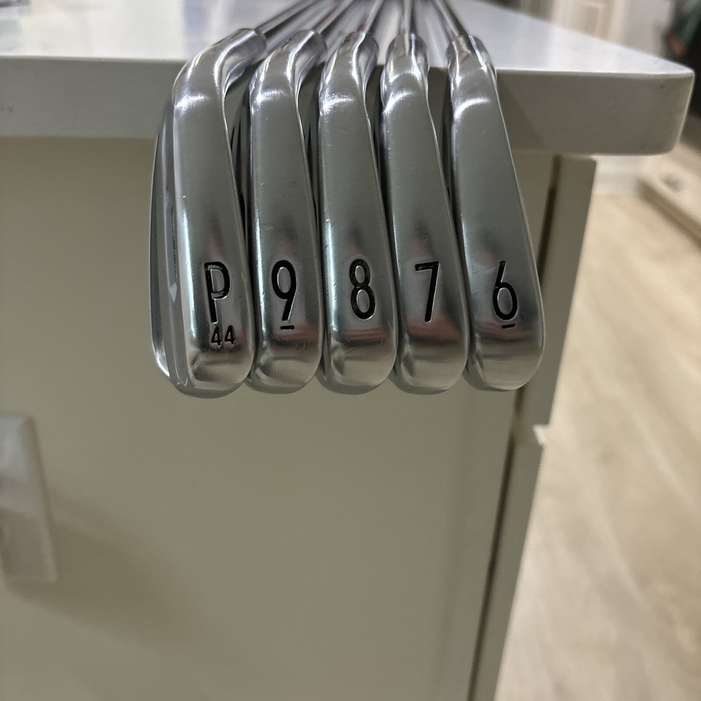 Used Titleist T100S Iron Set 6-P Nippon Zelos 7 Regular Shafts Steel.