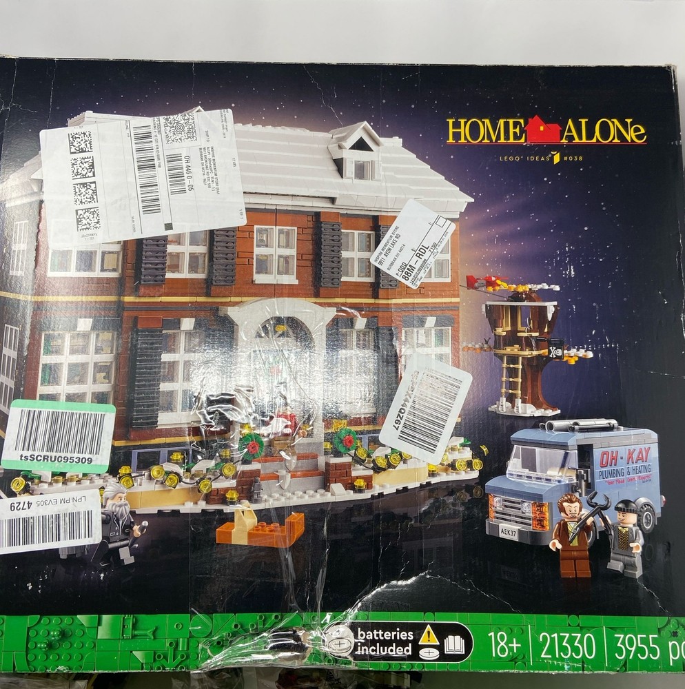 LEGO Ideas Home Alone 21330 McCallisters’ House 3955-Piece Building Set