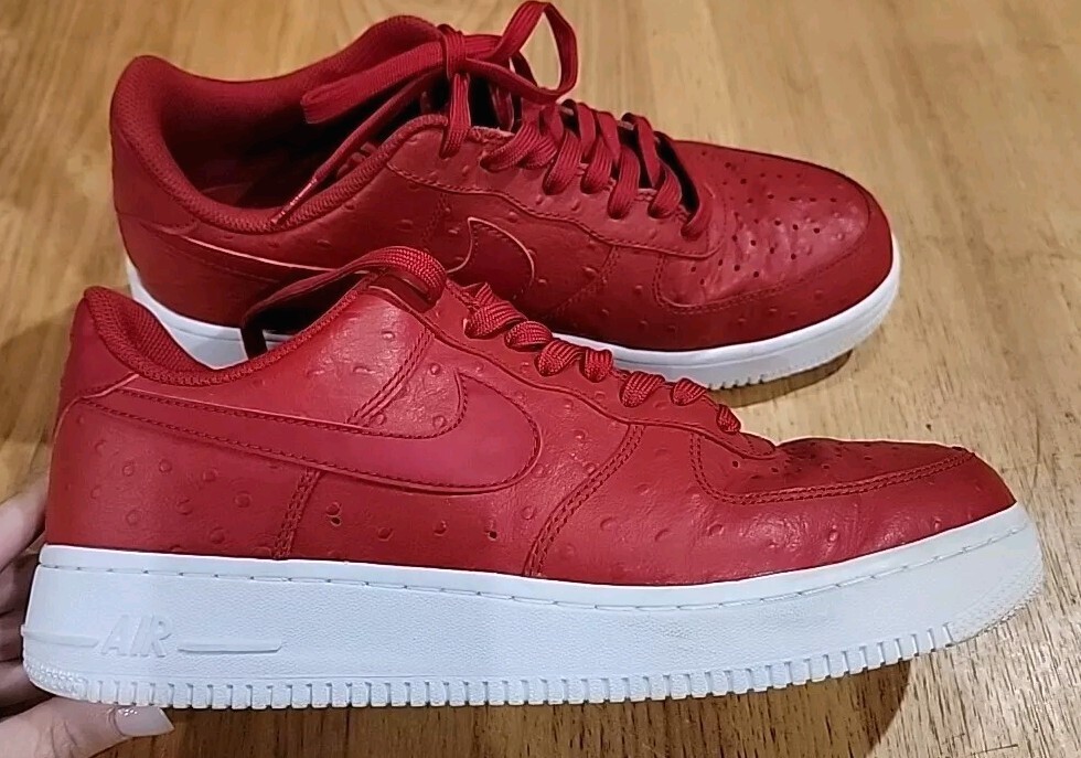 Nike Air Force 1 '07 LV8 Ostrich Gym Red White 718152-603 Rare Men’s Size 10 EUC