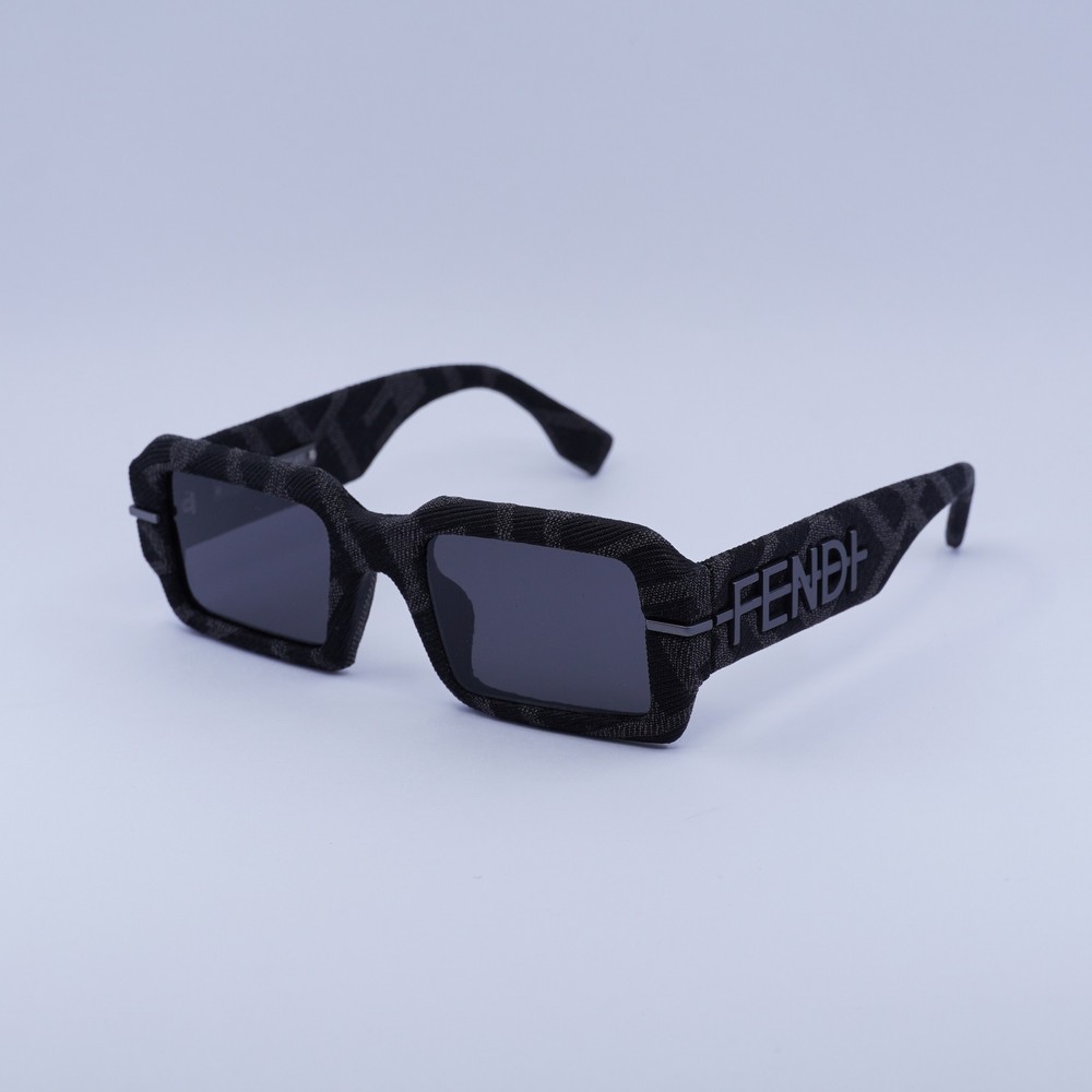 Fendi FE40074U Grey Monogram Sunglasses 52-21-145 New Authentic
